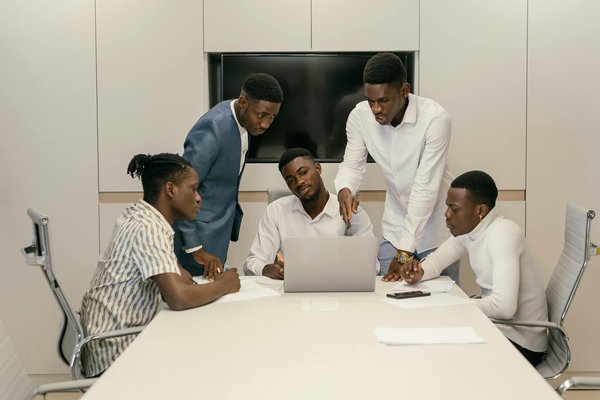 Que faire avant de lancer la construction d'une aire de jeux ?